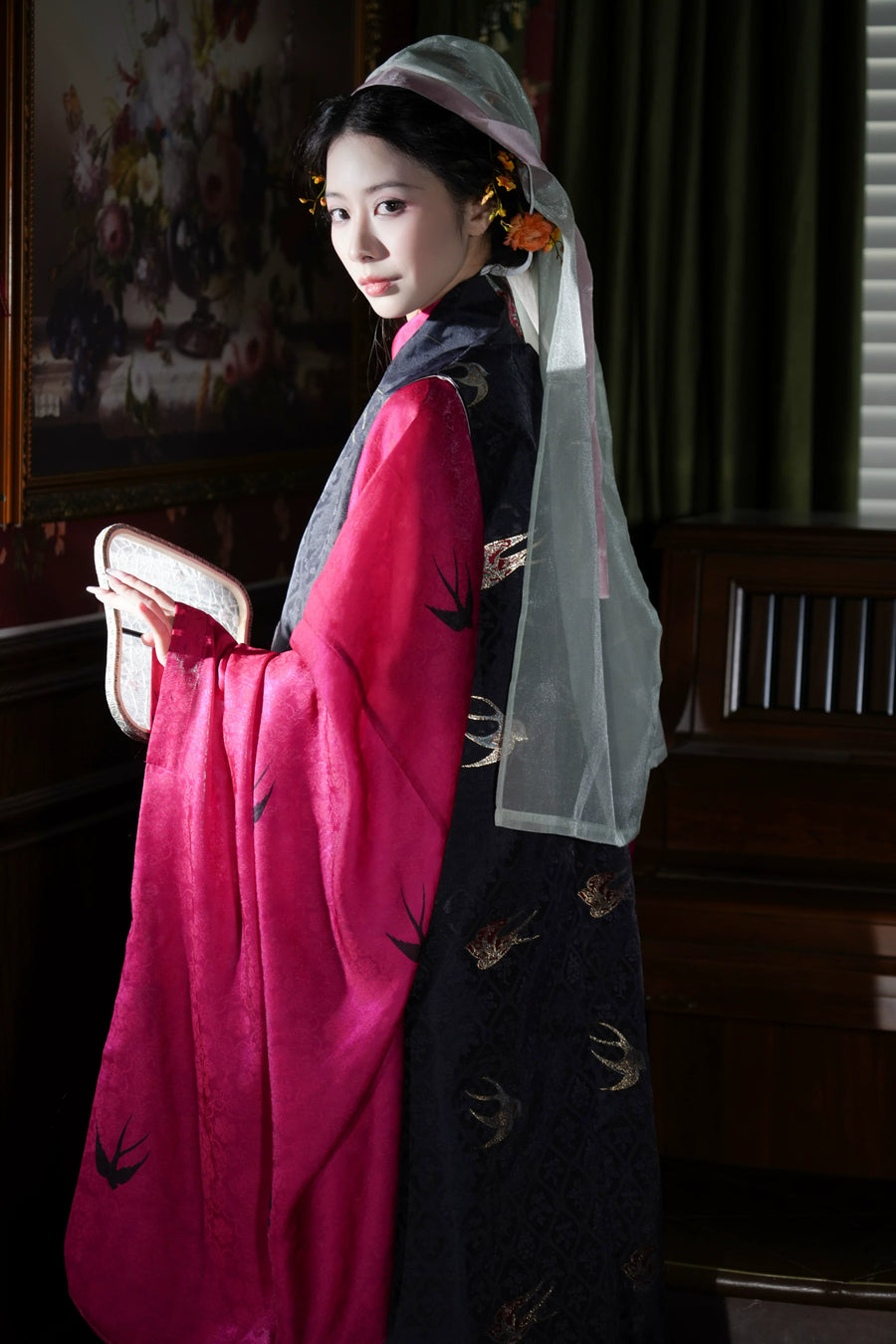Xian Chun 衔春 Holding Spring Ming Dynasty Sparrow Bijia Long Vest & Mamianqun Skirt Set