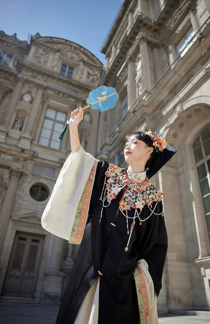 Bi Yè 毕业 Graduation Ming Dynasty Floral Cloud Collar Aoqun Set