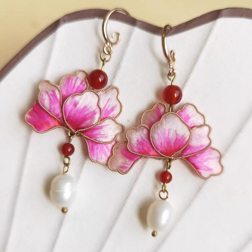 Rong Hua 绒花 Velvet Flower Earrings