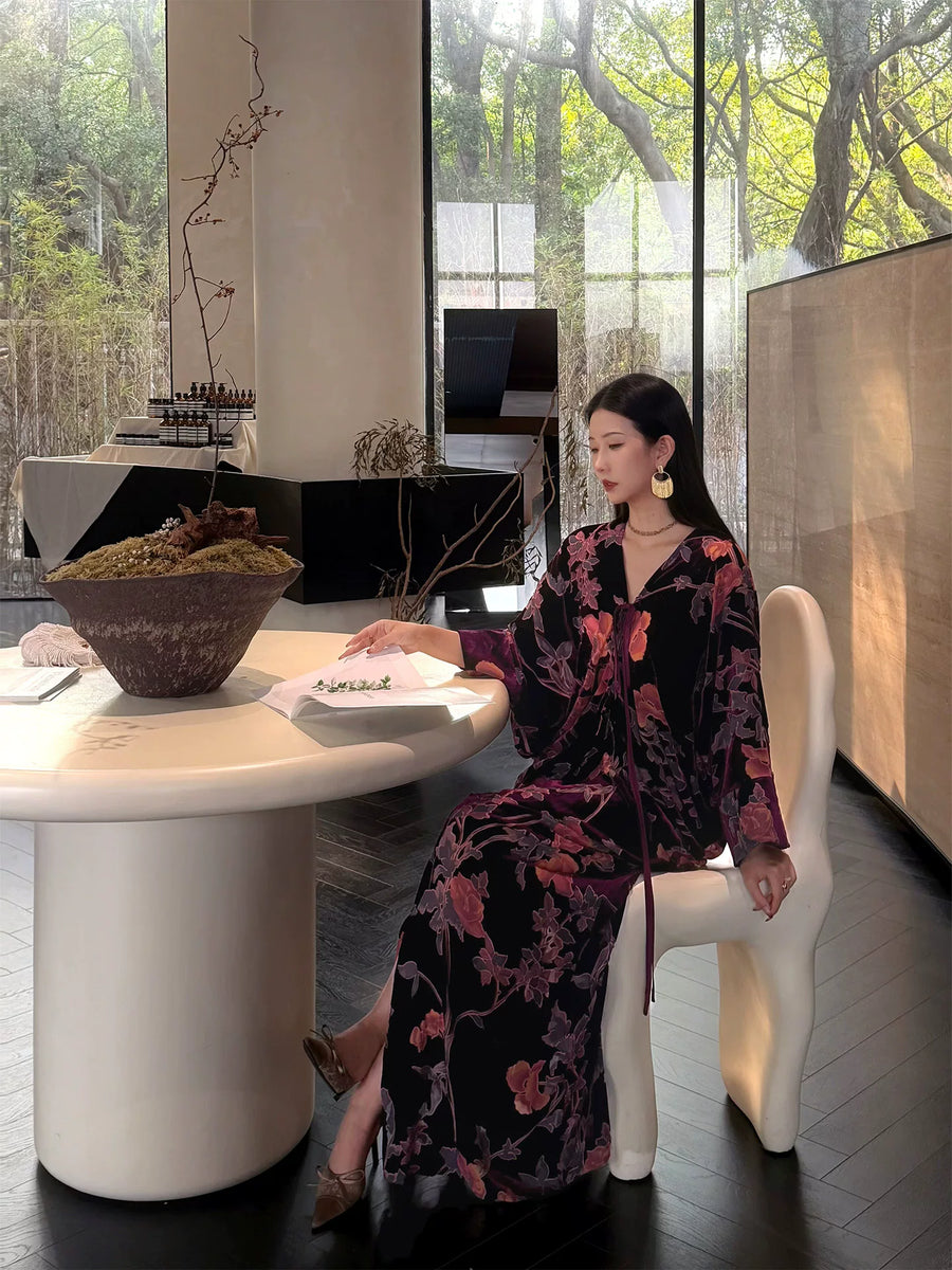 Liuguang Jinyan 鎏光金宴 Gilded Banquet New Chinese Style Batwing Velvet Dress