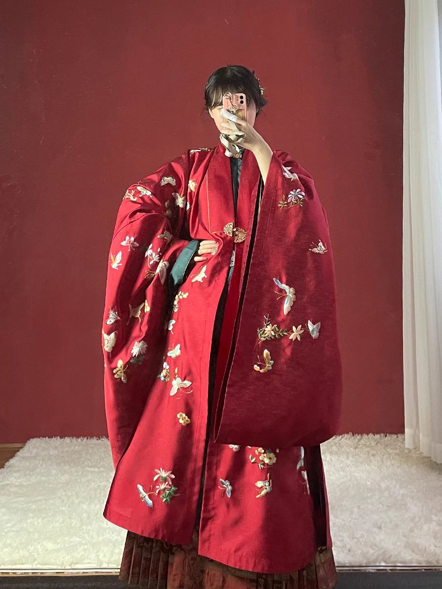 Bai Die 百蝶 Hundred Butterflies Late Ming Dynasty