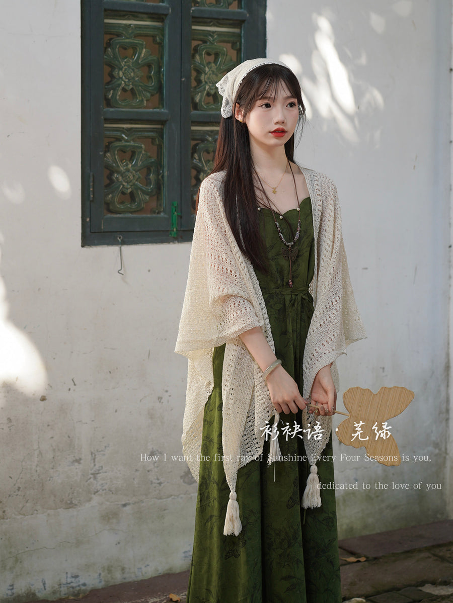 Wu Lü 芜绿 Lush Green Modernized Song Dynasty Dress & Crochet Cardigan Set Lush Green Dress / M