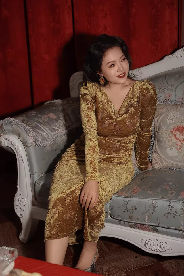 Liu Guang 鎏光 Flowing Light New Chinese Style Velvet Long Sleeve Dress