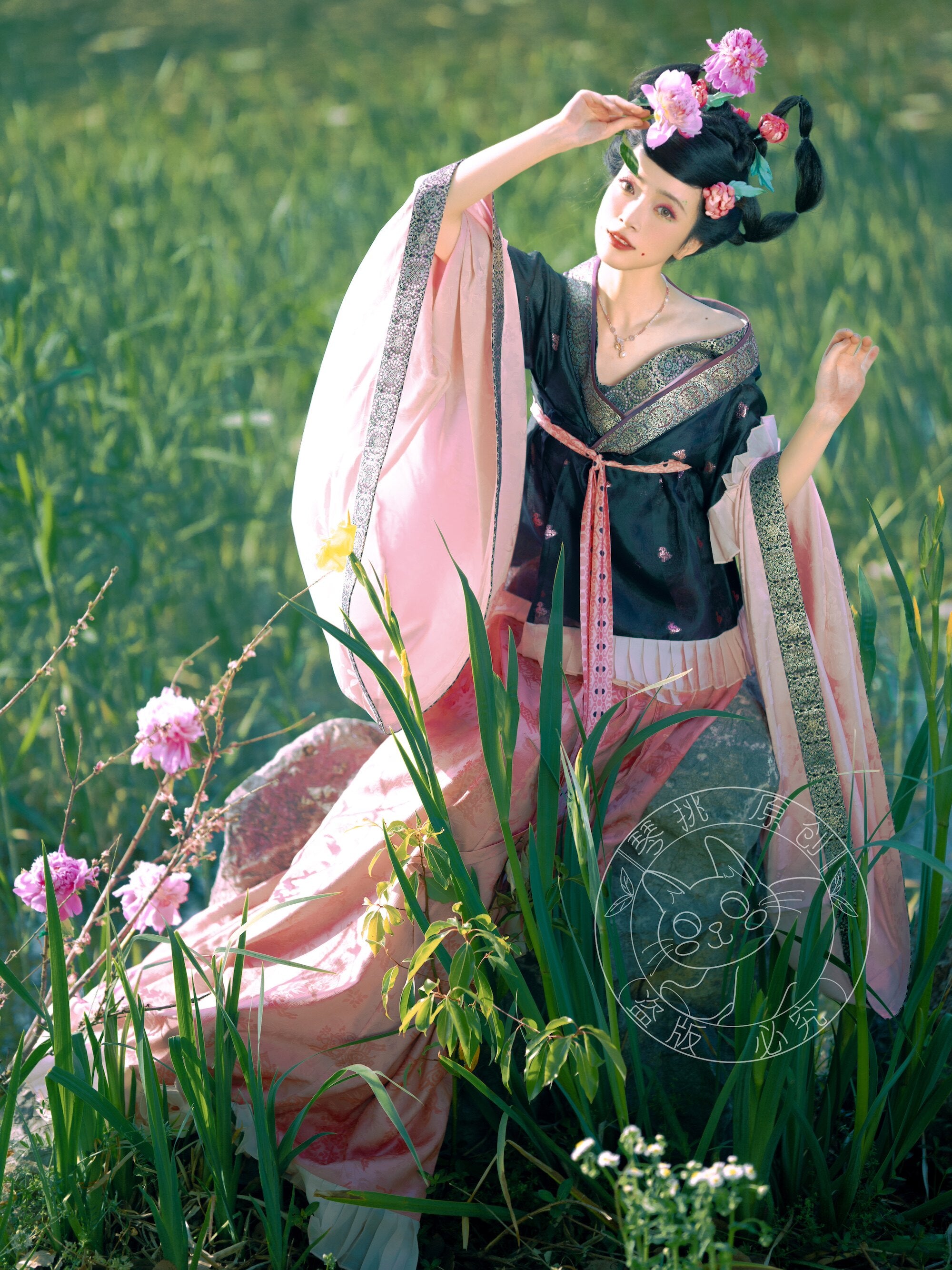 Qingbei Xu 倾杯序 Prelude to the Tilting Cup Sui & Northern Southern Dynasty Guiyi Swallow Tail Ruqun Set