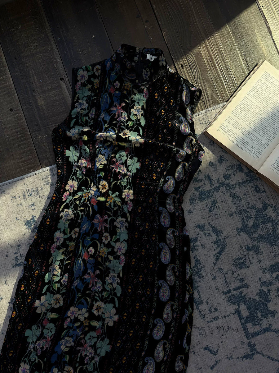 Hua Jiandao 花间道 Path Among the Flowers Modernized Sleeveless Striped Floral Qipao