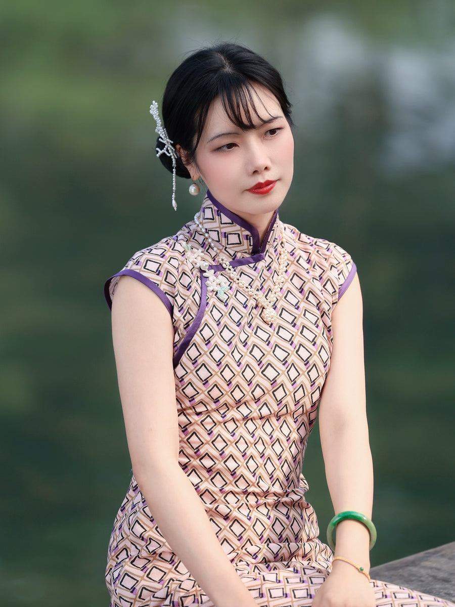 Hai Tang 海棠 Begonia Republic of China Geometric Print Pure Cotton Cap Sleeve Qipao