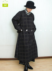 Mo Qi 墨棋 Ink Chess Modernized Early Ming Tweed Pleated Yuanlingpao Round Collar Coat