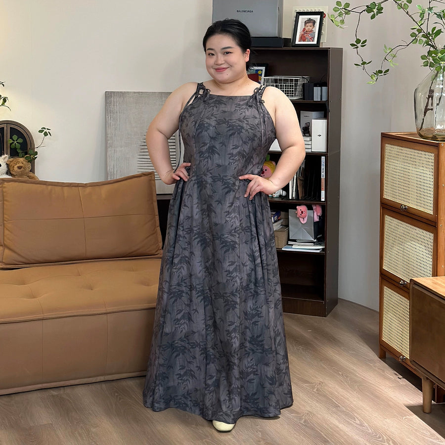 Wan Ye 万叶 Thousand Leaves New Chinese Style Plus Size Pleated Halter Dress