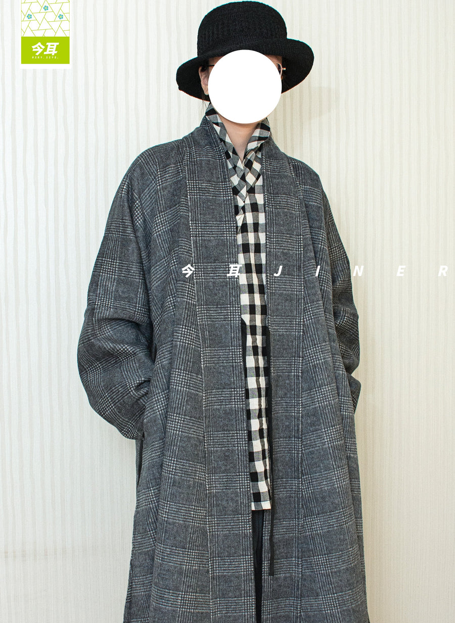 Hui Ge 灰格 Gray Grid Modernized Early Ming Sheep's Wool Tweed Coat & Cotton Denim Trousers