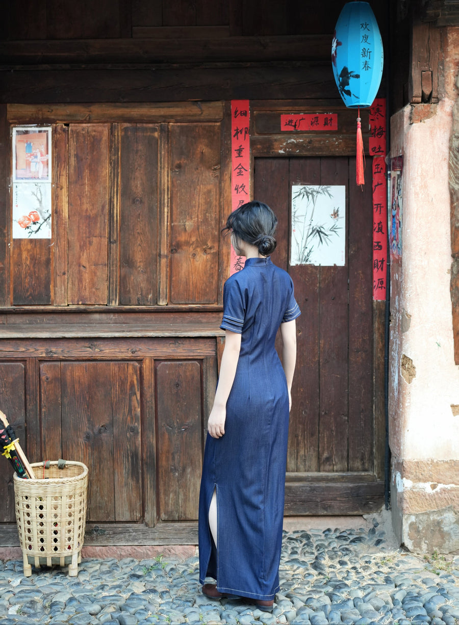 Shuo Ye 朔夜 New Moon Night Modernized Cotton Denim Short Sleeve Qipao