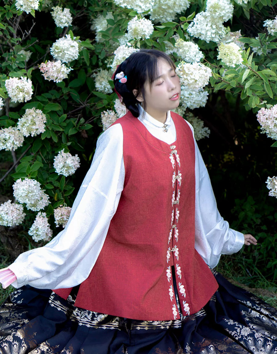 Mulu 母鹿 Doe Ming Dynasty Plus Size Round Collar Embroidered Daily Bijia Vest