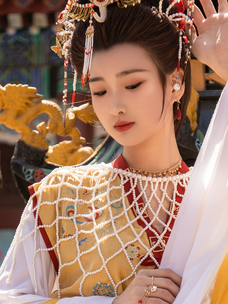 Jing Min 敬敏 Pearl Yunjian Cloud Collar Hanfu & Qipao Shawl