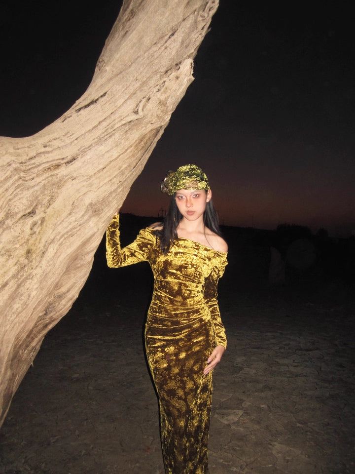 Liu Guang 鎏光 Flowing Light New Chinese Style Velvet Long Sleeve Dress