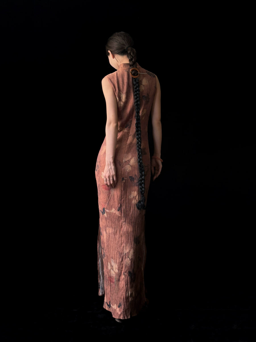 Gu Hua 古画 Ancient Painting Modernized Butterfly Textured Sleeveless Qipao