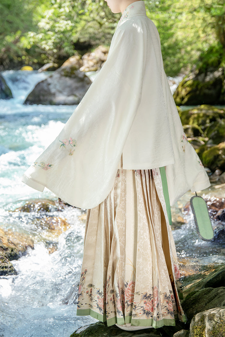 Bai Lu 白鹭 White Egret Ming Dynasty Embroidered Fangling Square Collar Jacket & Mamian Skirt Set