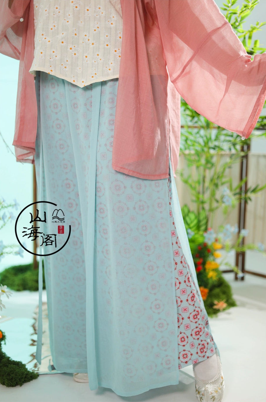 Chun Sheng 春笙 Spring Flute Modernized Song Dynasty Plus Size Beizi Top & Songku Pants Set