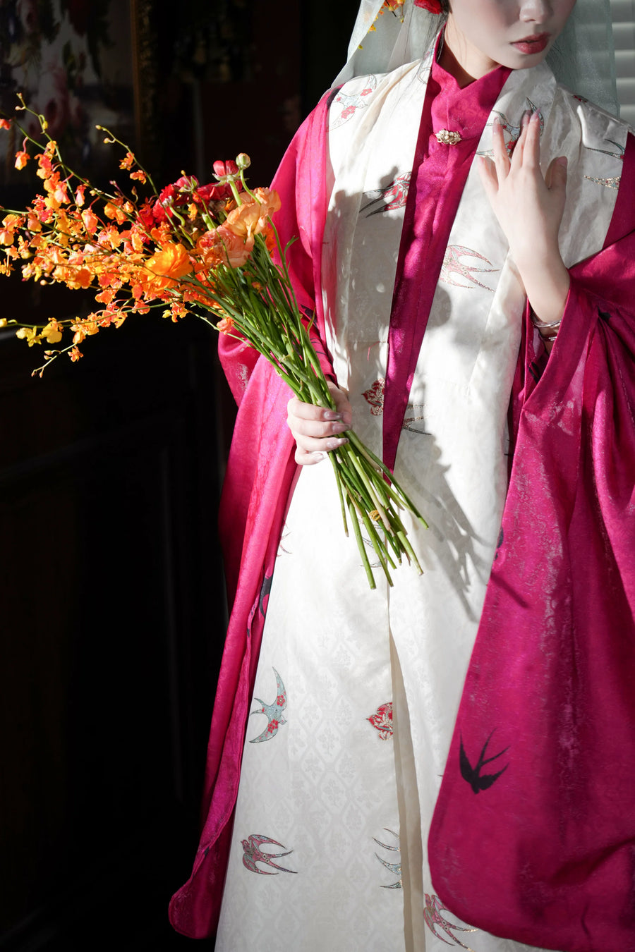 Xian Chun 衔春 Holding Spring Ming Dynasty Sparrow Bijia Long Vest & Mamianqun Skirt Set
