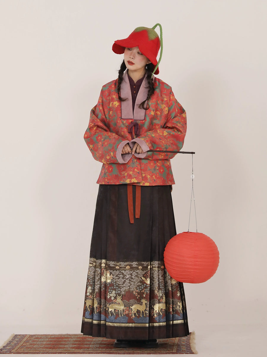 Song Chi 松弛 Relaxed Fit Modernized Ming Dynasty Padded Floral Duijin Ao Winter Coat & Deer Mamian Skirt Set