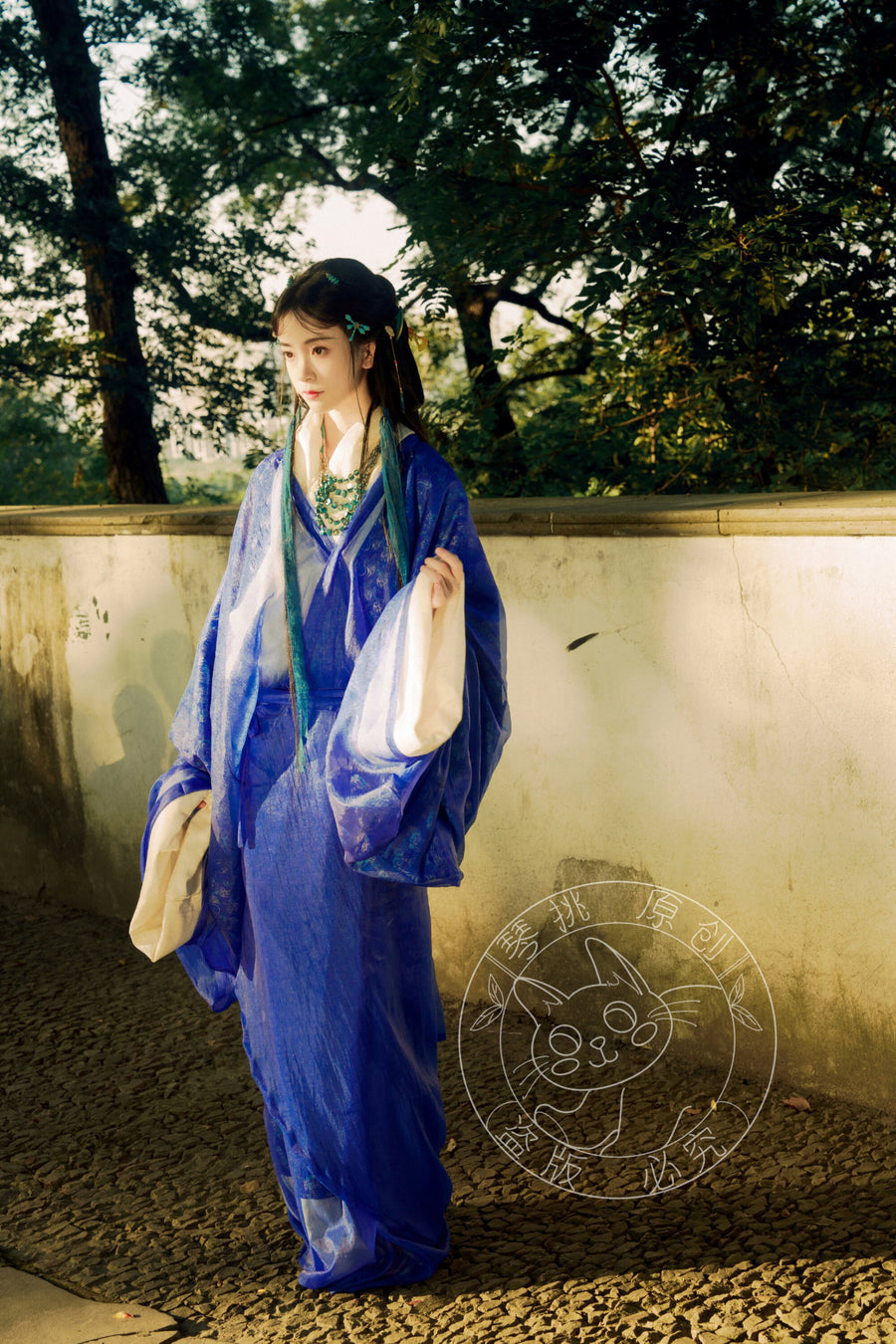 Jiangmen 江门 Han Dynasty Mawang Tomb Restoration Quju Curved Hem Robe Set