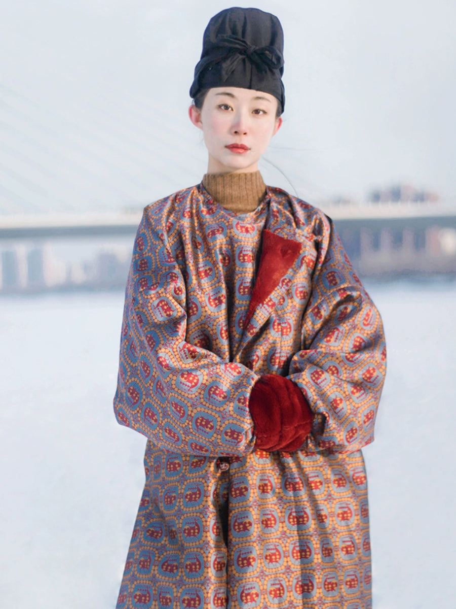 Xun Lu 驯鹿 Reindeer Tang Dynasty Unisex Winter Brocade Yuanlingpao Round Collar Robe