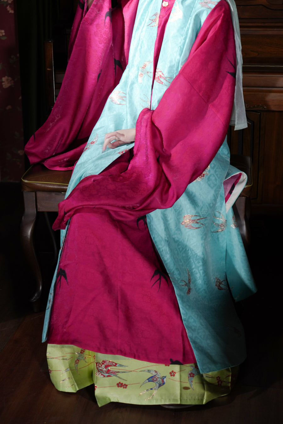 Xian Chun 衔春 Holding Spring Ming Dynasty Sparrow Bijia Long Vest & Mamianqun Skirt Set