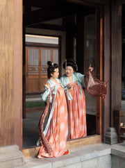 Gongle Tu 宫乐图 "A Palace Concert" Noblewoman No. 11 Tang Recreation Hanfu